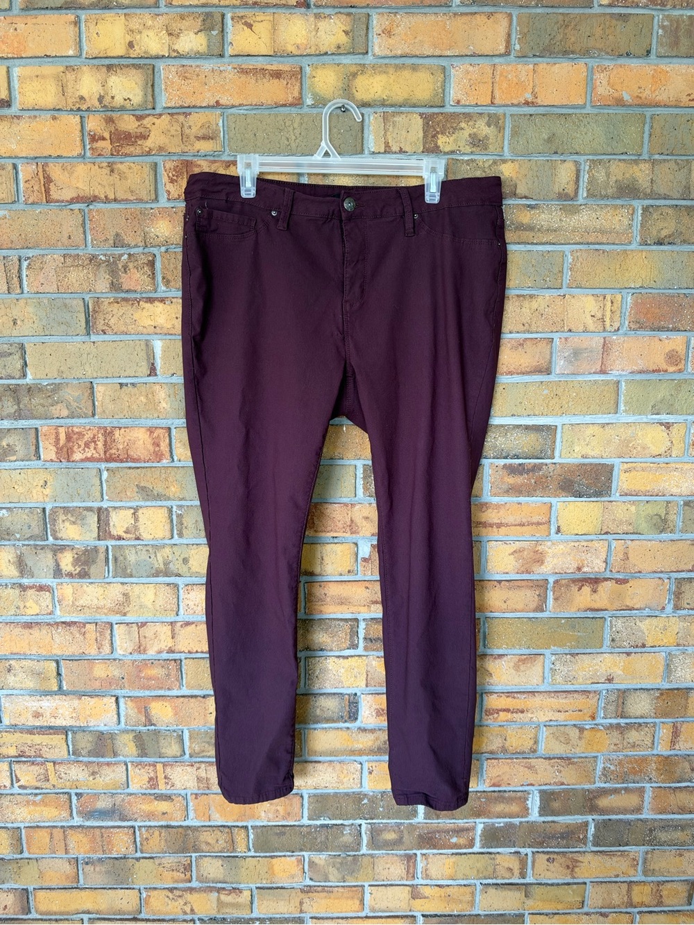 Royalty For Me Women’s 3X Burgundy Plum Straight Leg Stretch Pants Jeans